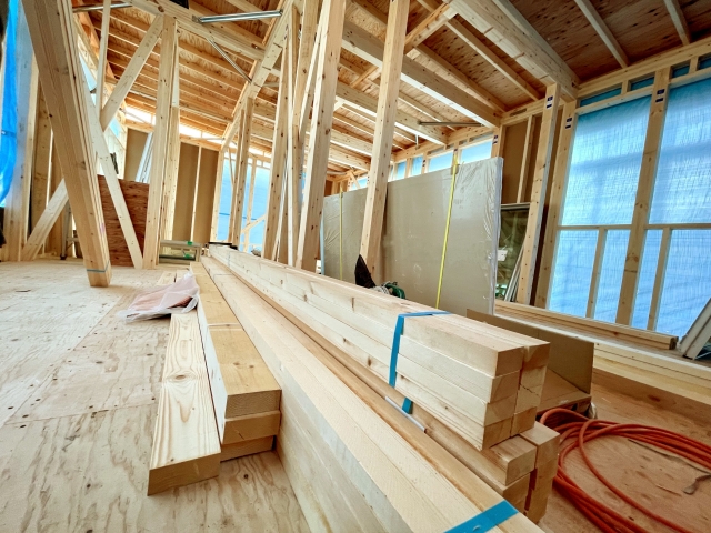 建築中の木造住宅
